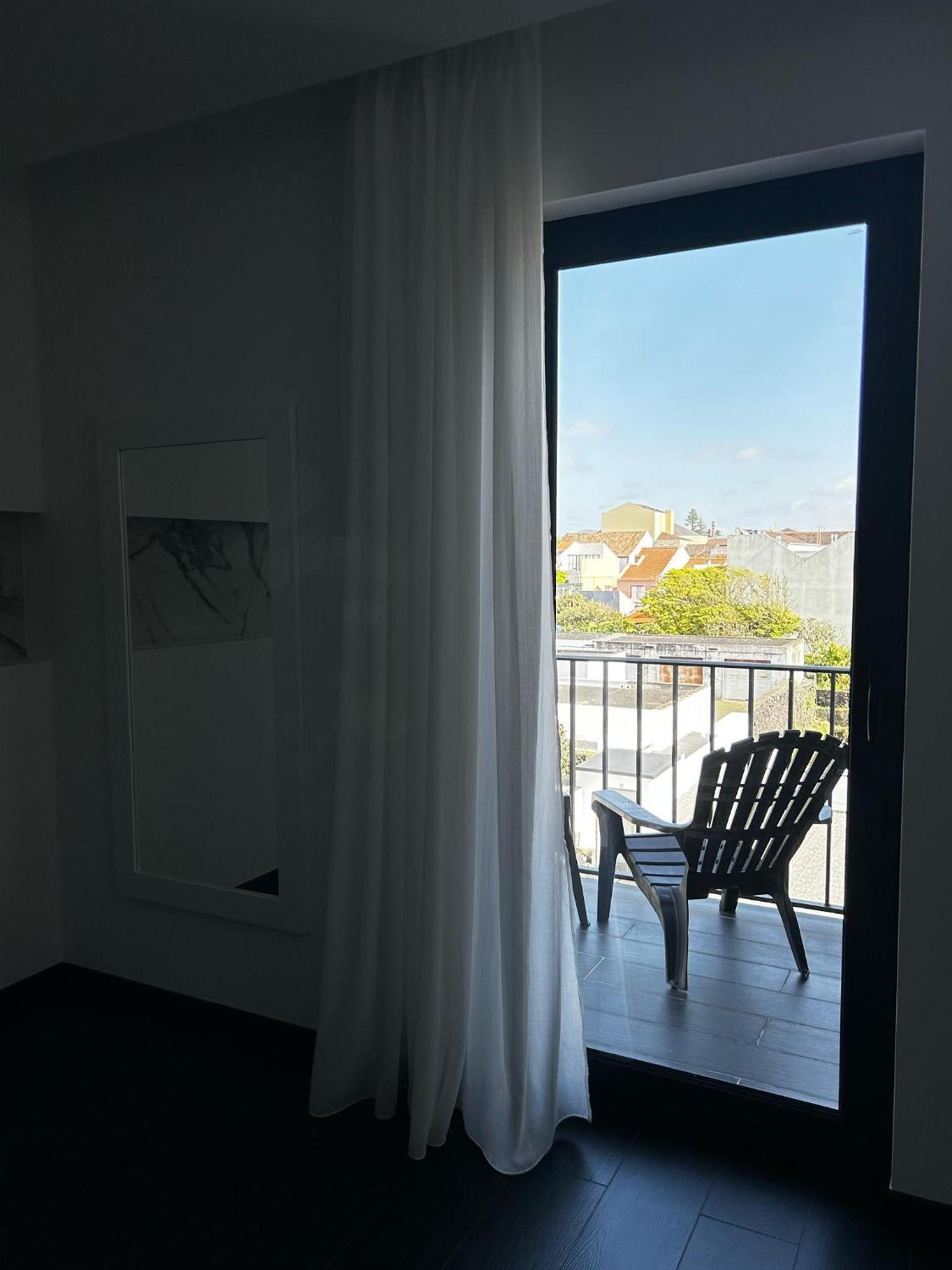 Ponta Delgada The Rock Hostel מראה חיצוני תמונה